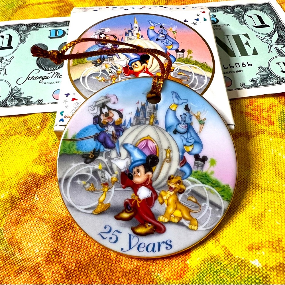 Vintage Walt Disney World 25 Years Of Magic 1996 Ceramic Christmas Ornament
